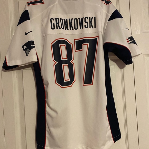 Boys Patriots Jersey - Picture 2 of 3